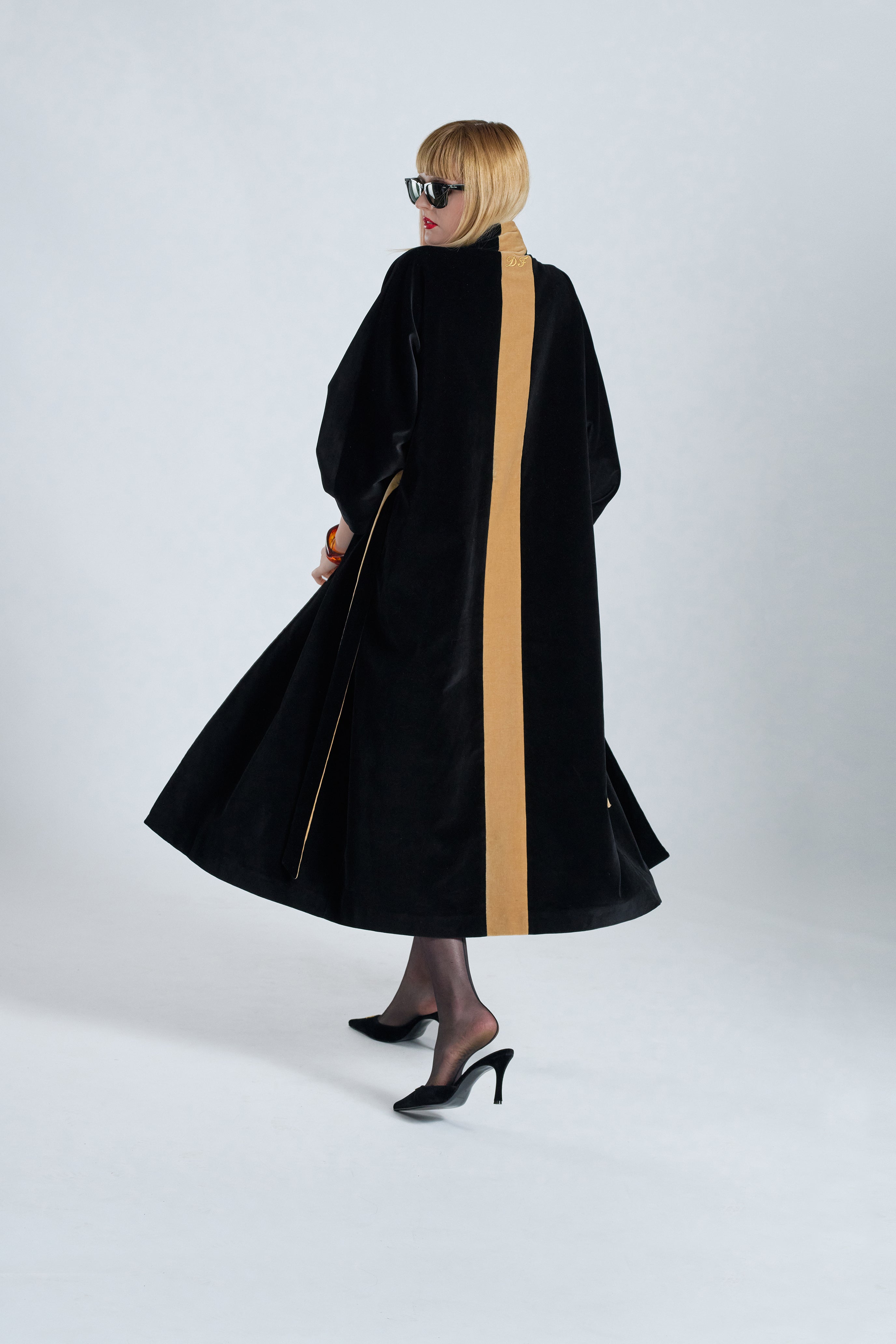 LeBond BLACK-BEIGE LeBond_Royale
