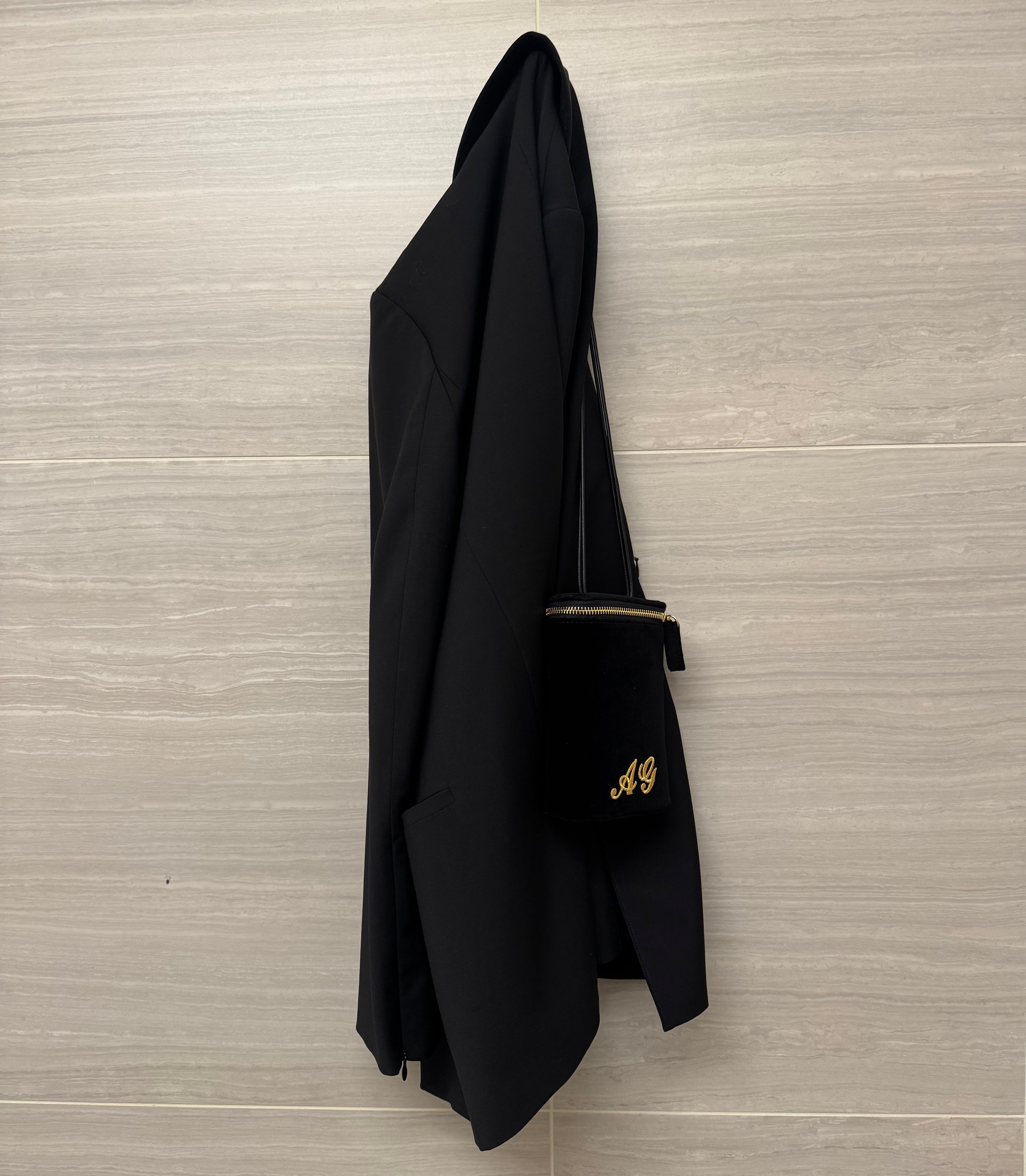 PETIT BLACK LeBond_Royale